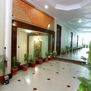 Hotel Mandakini Palace Kanpur Esterno foto